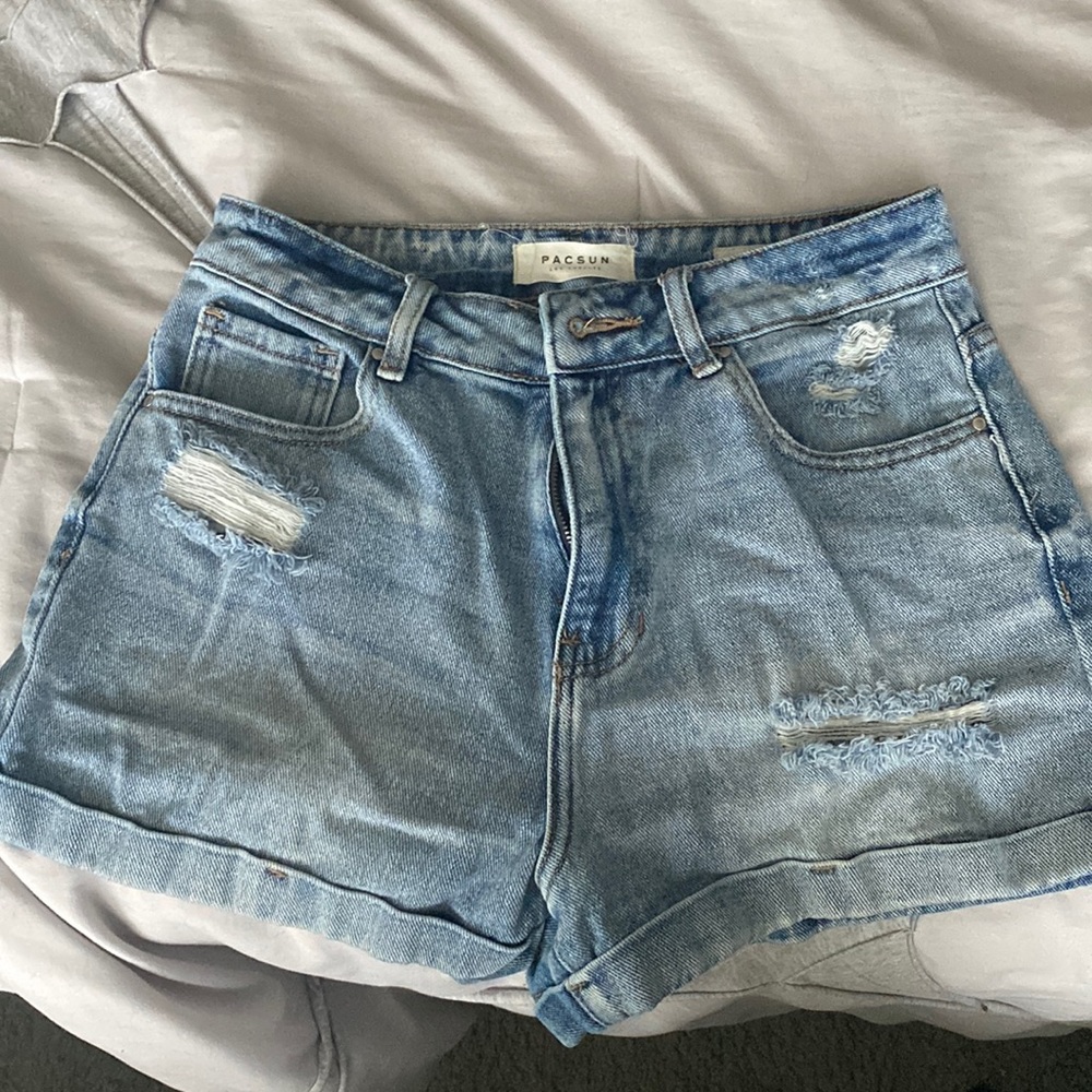 Pacsun denim mom short size 28